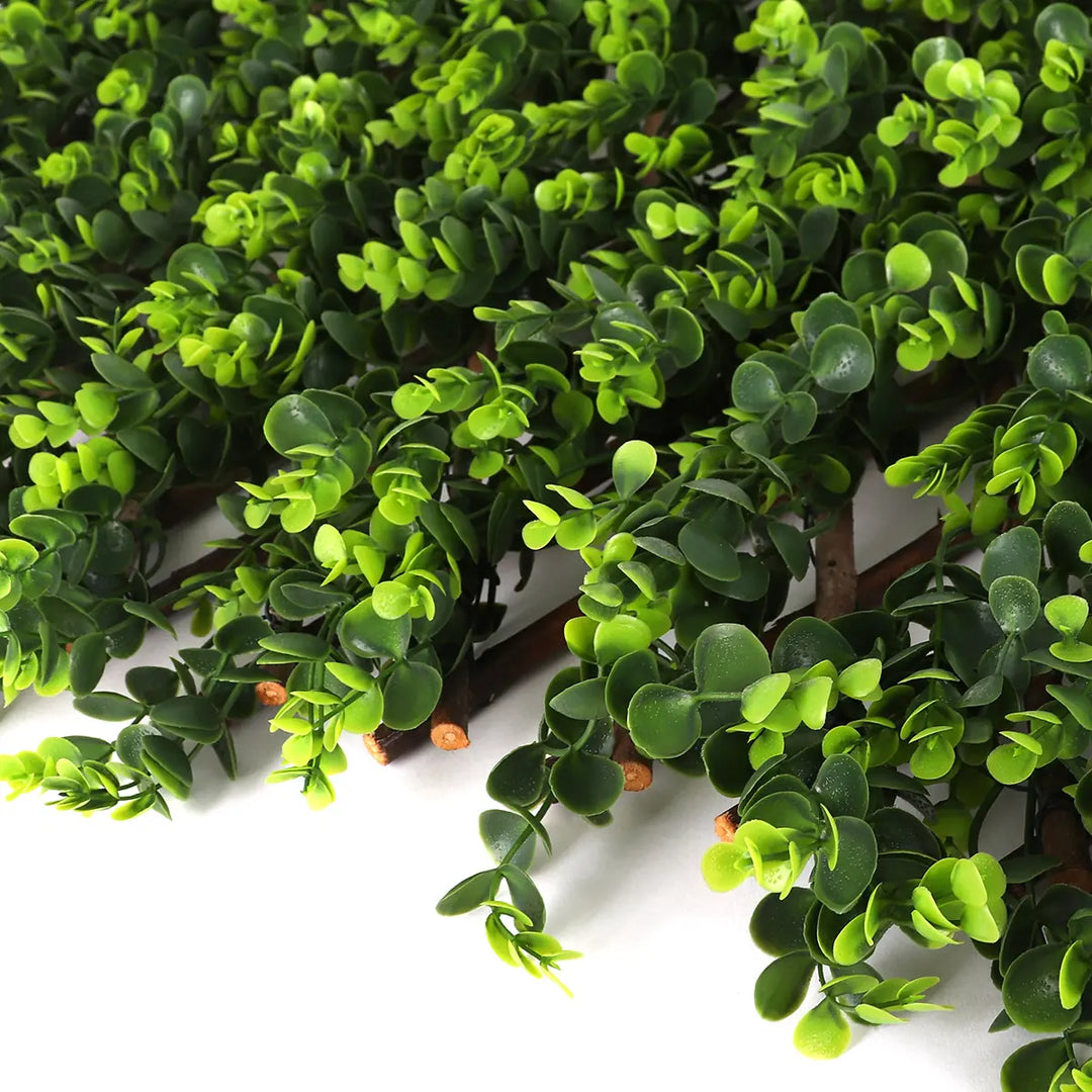 Wintergreen Trellis - Expandable Faux Greenery Privacy Lattice