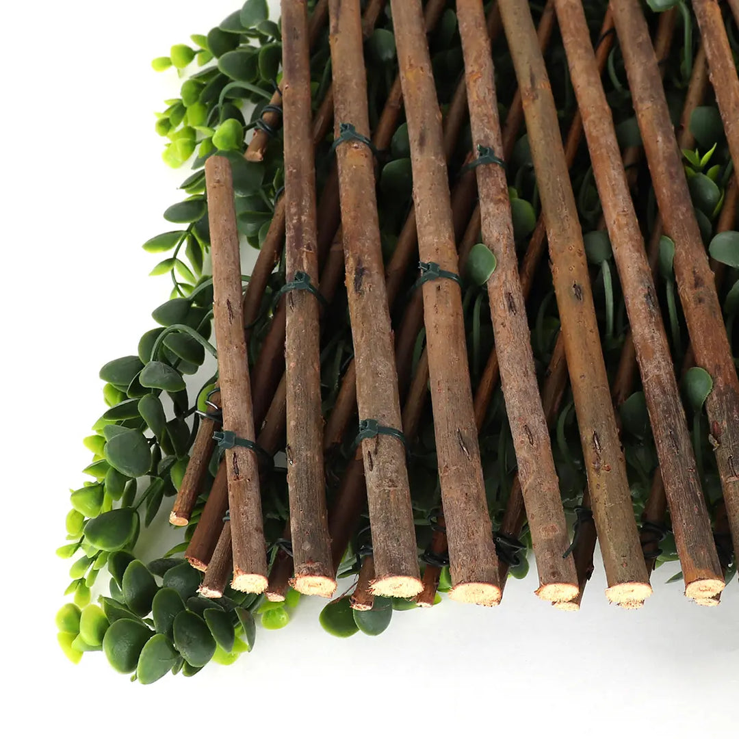 Wintergreen Trellis - Expandable Faux Greenery Privacy Lattice